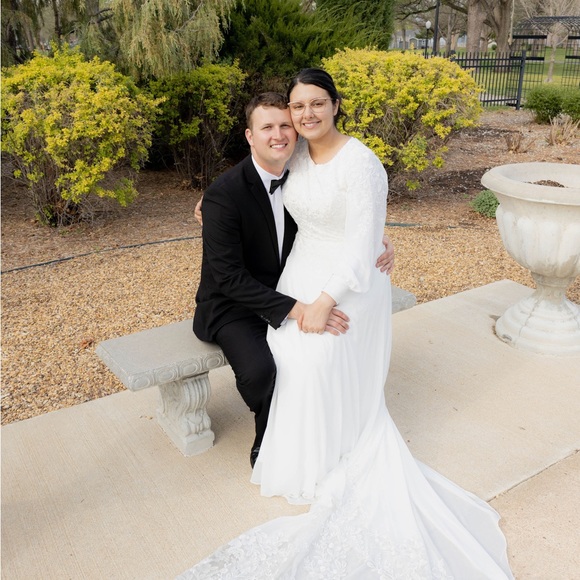 Meet your Posher, Jennifer - Picture 2 of 11